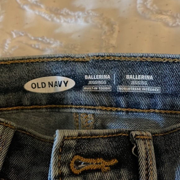 Girls old navy jeans - Picture 2 of 4